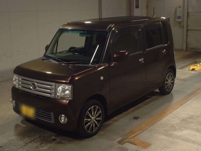 3038 Daihatsu Move conte L575S 2015 г. (TAA Kyushu)